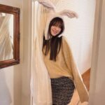 Jo Woo-ri Instagram - 💛💛💛💛💛