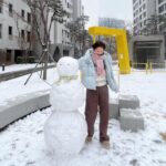 Jo Woo-ri Instagram - 눈 뜨자마자 나가서 뚝딱뚝딱 🐥🦖🐻‍❄️⛄️❄️
