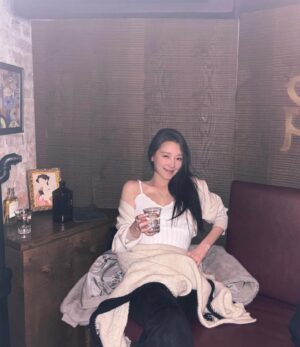 Jo Woo-ri Instagram - Favorite🍅