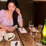 Jo Woo-ri Instagram - 쁘잇 ~✌️