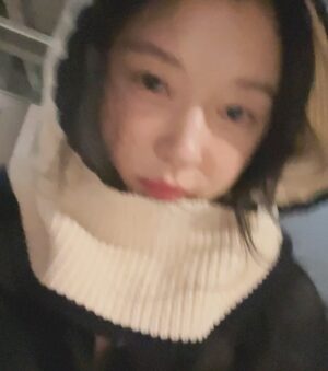 Jo Woo-ri Instagram - 와따 춥다용 ☃️