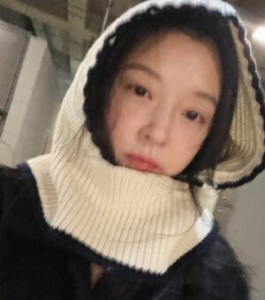 Jo Woo-ri Instagram - 와따 춥다용 ☃️