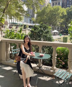 Jo Woo-ri Instagram - ☀️☁️☀️☁️
