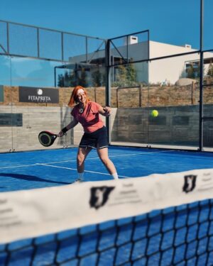 Joana Latino Instagram - São 6 fotografias. Do “cheia de estilo” ao “o Padel deu cabo de mim”. Tentem não rir. 
.
.
.
.
.
Foto do @tf.tiagoferreira