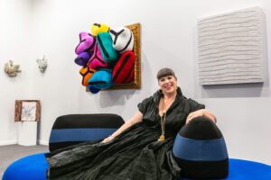 Joana Vasconcelos Instagram - Agradecemos a todos que estiveram presentes na ARCOlisboa 2024 e visitaram o stand da Galeria Baró. Local onde foi lançado O Caderno da Minha Vida n°14 pela Editora Urucum.

Em breve, novidades sobre a artista e a galeria.

🧶🧶🧶

We would like to thank everyone who attended ARCOlisboa 2024 and visited Galeria Baró’s stand. Where O Caderno da Minha Vida n°14 was launched by Editora Urucum.

Further news about the artist and the gallery will follow very soon.

📸 @lionelbalteiro 

@barogaleria @feriaarco @urucumeditora
#arcolisboa24 #barogaleria #dior #textileart #artetextil #artandfashion #arteemoda #escultura #sculpture #joanavasconcelos #artecontemporanea #contemporaryart #art #art