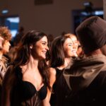 Joana Aguiar Instagram - Primeira vez a desfilar, obrigada pela experiência @carlos_gil_designer ✨🖤 @lisboafashionweek 📸 @luismoreira.lm
