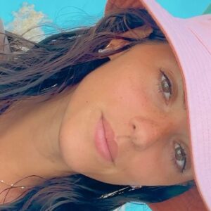 Joana Aguiar Instagram - Já fui e já voltei.
Desliguei… aproveitei ao máximo e agradeci… muito 🦋🤍