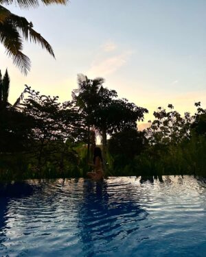 Joana Aguiar Instagram - Já fui e já voltei.
Desliguei… aproveitei ao máximo e agradeci… muito 🦋🤍