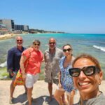 Joana Cruz Instagram - Dia de sair do resort para aquele passeio de turista a Playa del Carmen, com direito a topping de USA na estreia na visita ao Walmart onde se vende a tequila do George Clooney. Não comprei... vou só esperar pelo dia que ele me possa dar um shotzinho depois de uma bica😏 #playadelcarmen #mexico #vacation #friends #tourists
