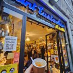 Joana Cruz Instagram - Em Roma, sê romano e, claramente, que quis ser logo tudo de uma vez num só dia na parte gastronómica, sobretudo 🙄 🤌 Valha-nos a contagem de passos diários para tirar o peso da culpa das coxas🫣 〽️ 〽️ 〽️ #roma #colloseo🇮🇹 #colloseumrome🇮🇹 #coliseu #coliseum #tonarello #carbonara #pannacotta🍮 #tiramisu #gelato #panthéon #trastevere #aperolspritz #tibre #coffee