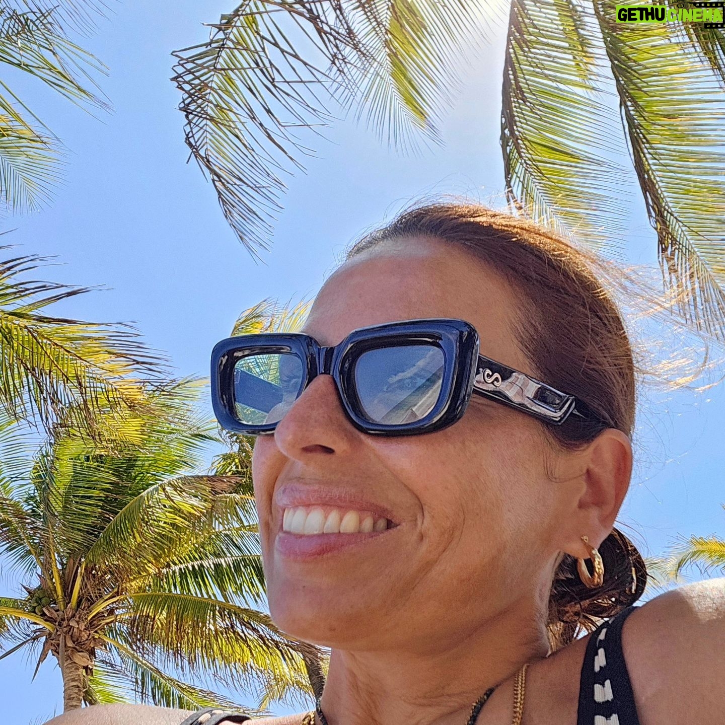 Joana Cruz Instagram - Muchas gracias e até uma próxima que esta já deixa saudades 💙🤍 Água do mar a 28° e uma escapada destas de 2 em 2 meses devia ser prescrição médica obrigatória🤤 Fica a sugestão para chefias, governantes e plano de SNS🤣 Hasta la vista México! ⚜️⚜️⚜️⚜️ #mexico #tulum #vacation
