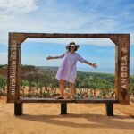 Joana Cruz Instagram - Previsão do tempo: vai passando! Aproveita! A vida são dois dias e o carnaval foram estes três! 🎉😍💫 . . #luanda #caboled #roadtrip #friends #vacay #vacations #carpediem #angola #miradourodalua