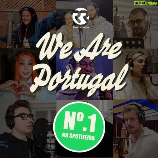 Joana Marques Instagram - "We are Portugal", a música de fim-de-ano da Renascença, já é nº.1 no Spotifeira! As Três da Manhã escreveram uma canção em dezembro – mas que não é de Natal – para fazer um balanço do ano – vêem? Nós dissemos que não era de Natal – e mostrar que, aconteça o que acontecer, não há melhor país do que Portugal! Veja o vídeo completo em rr.pt ou no Youtube, Instagram e Facebook da Renascença! #IstoNãoÉUmaMúsicaDeNatal #WeArePortugal #AsTrêsDaManhã #Renascença
