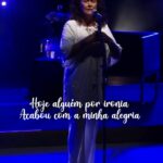 Joanna Instagram - Tuas Digitais - Joanna 🎵 "Se esqueço a tua ausência Chega uma correspondência E o destinatário é você" #joanna #musica #mpb cancao #show #apresentação #cantorajoanna