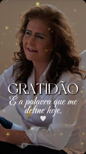 Joanna Instagram - Obrigada por tanto amor, queridos fãs! ❤️❤️❤️❤️

@joannaviroupaixao 
@joanna_collection_ 
@fc_joannampb 
@central_de_fas_joanna 
@tonseacordescomjoanna