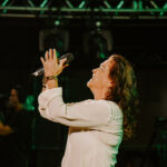 Joanna Instagram - Auto de Natal promovido pelo Vicariato Episcopal para Cultura da @arqrio em Jacarepaguá, no Rio. Um noite de luz e encanto! ⚡🥰 #joanna #natal #arqrio #cantorajoanna #mpb Fotos: Daniela Barros