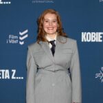 Joanna Kulig Instagram – Światowa premiera „Kobiety z…” miała miejsce podczas ostatniego Międzynarodowego Festiwalu Filmowego w Wenecji, gdzie film brał udział w Konkursie Głównym. Wczoraj w Warszawie odbyła się uroczysta polska premiera tego tytułu! 🤩 W wydarzeniu udział wzięli twórcy i obsada, m.in. Małgorzata Szumowska @szumowska.m, Michał Englert @englert_dop, Malgorzata Hajewska-Krzysztofik @malhaja, Joanna Kulig @joannakulig_official, Mateusz Więcławek, Bogumiła Bajor @bajbyeee, Jacek Braciak @urbanfikolki, Wojciech Mecwaldowski, Marta Nieradkiewicz @martanieradkiewicz_official. 🔥 Nie zabrakło gości takich, jak Ralph Kaminski @ralphkaminski czy Piotr Jacoń @piotr_jacon osób ze środowiska aktywistycznego zaangażowanych w powstanie filmu, jak Anu Czerwiński @anuanucze, Edyta Baker @edyta_baker czy Anna Grodzka @annagrodzka12, a nawet ministra sprawiedliwości Adama Bodnara @adbodnar.💪

@pisf_pl @vogue.polska @madants_films @malhaja @joannakulig_official @grupamoderator_studiofilmowe @memento.international @anoncontent @iwonderpictures @drirenaeris @klaudia.smieja @bmwpolska 

#KobietaZ #dramat #film #kinopolskie #joannakulig #malgorzataszumowska #michalenglert #malgorzatahajewskakrzysztofik #premiera