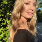 Joanne Froggatt Instagram – A beautiful morning to kick off #londonfashionweek ❤️ Thank you  Hair – @davidebarbieri_  Makeup – @nathalieeleni_beauty  Skin- laser & skin booster @dr_marwaali  Hair colourist – @annettefieldhair 💋