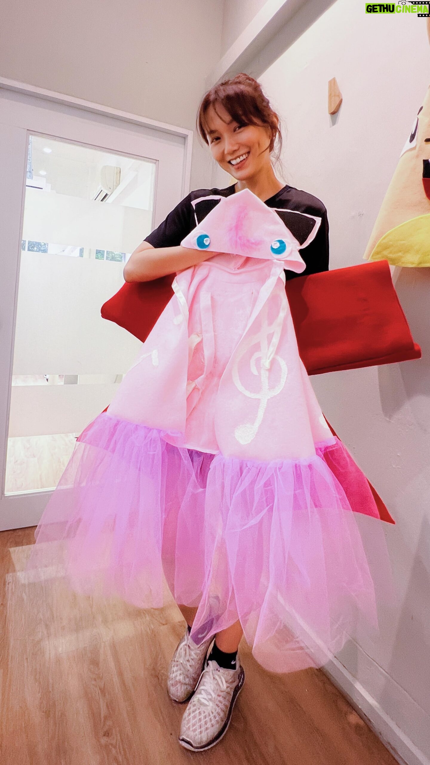 Joanne Peh Instagram - Dive into our reel to see the boundless creativity and imagination at play in our previous Filmic Arts Camps! 🎥✨ From dreaming up numbers with personalities to designing their racing tracks and games, our campers’ owned their journeys, sprinkling them with the uniqueness of their personalities and interests. 🧙‍♂️🐉 In our June filmic arts camp, watch children create original Pokémon-inspired creatures and transform those ideas into vivid costumes. Mix up myths, animals, and habitats; this upcoming camp will stretch their imagination and put their patience to the test. Spots are filling up fast—don’t let your little creator miss out on this enchanting adventure. Secure their spot now! 🚀🌈 Link in bio!