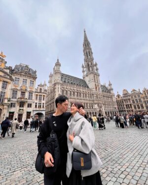 Joanne Peh Instagram - 520还是不要晒恩爱。😆 

For those who don’t know the significance of 520, it started as a Chinese slang for “I Love You”, and now it’s become an alternative to Valentine’s Day. 

While I’m not a fan of commercialised love, the truth is we sometimes get so caught up with life that we forget to show love in ways we used to do. Occasions like that allow us to recall what it was like when we first began…

Happy 520 ♥️ !