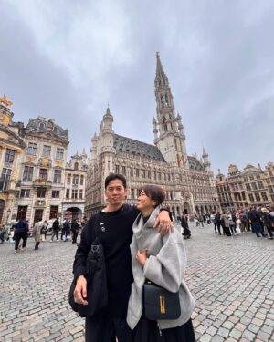 Joanne Peh Instagram - 520还是不要晒恩爱。😆 

For those who don’t know the significance of 520, it started as a Chinese slang for “I Love You”, and now it’s become an alternative to Valentine’s Day. 

While I’m not a fan of commercialised love, the truth is we sometimes get so caught up with life that we forget to show love in ways we used to do. Occasions like that allow us to recall what it was like when we first began…

Happy 520 ♥️ !
