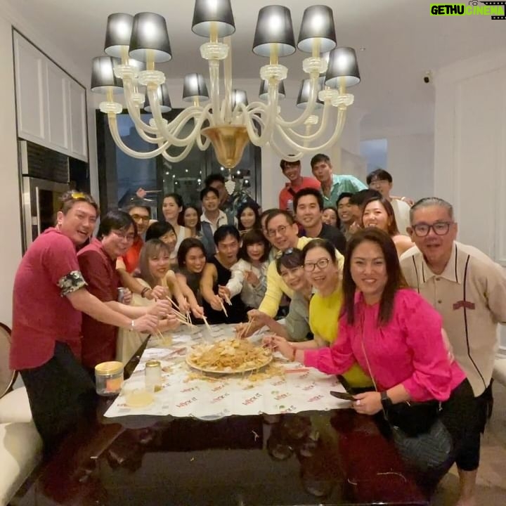 Joanne Peh - 6.7K Likes - I hosted an epic (see last pic) “ZGM” dinner on the last day of CNY with @qiyuwu! Thanks to @chilliapicatering for catering to my guests’ various dietary restrictions and ensuring they had a sumptuous and delicious food selection to close the new year.
As we sent the last guests off in the morning, and I fell into bed at 5.30 am, I thought about all who came through our doors and those who couldn’t make it. My heart is grateful. They have blessed our family with love, kindness, friendship, generosity and grace. Thank you all so much!
I wish everyone a year of love and harmony! 元宵节快乐! 🏮🍡🧧
Ps: do u know what ZGM stands for?