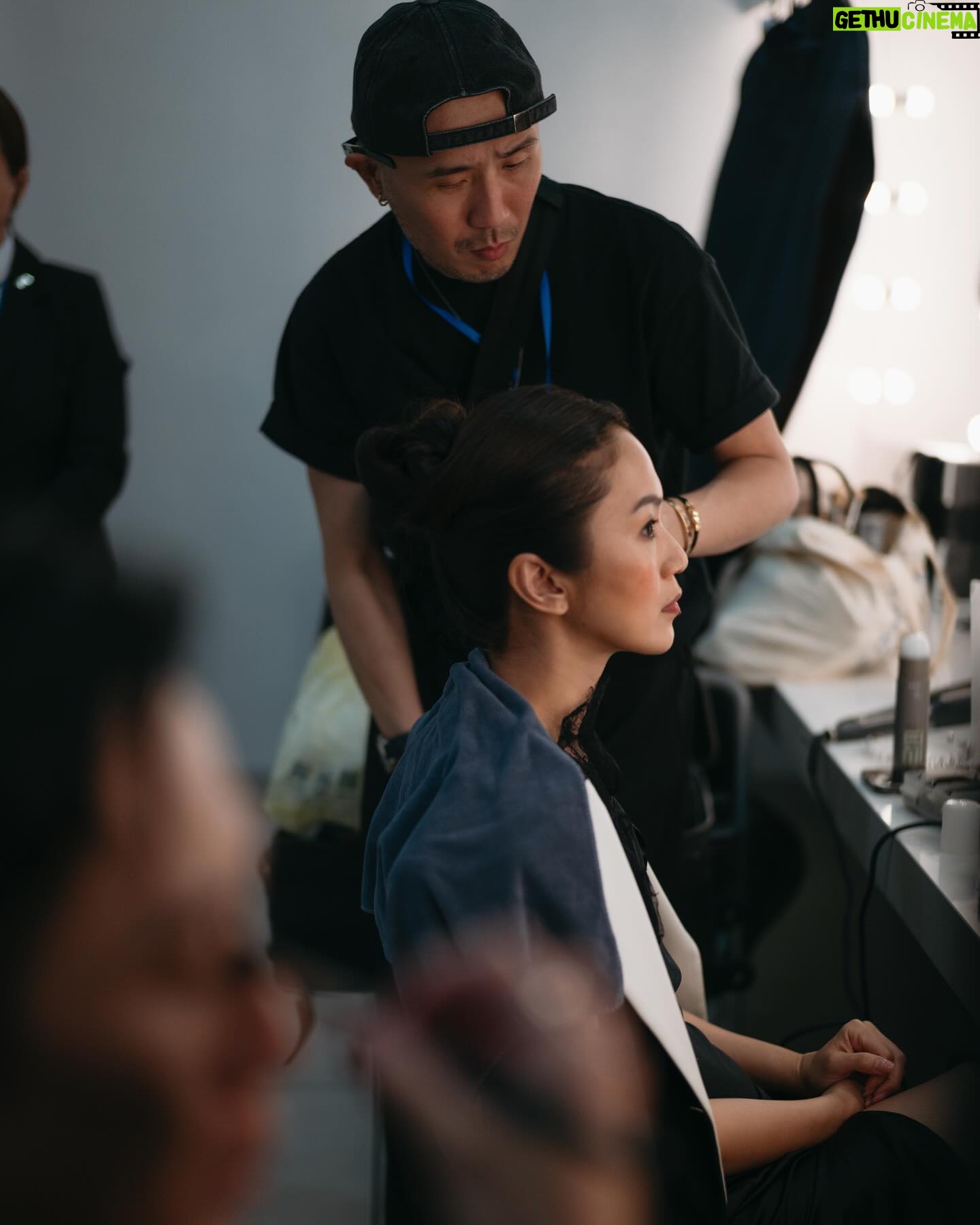 Joanne Peh Instagram - It truly takes a village to pull off an event like the Star Awards, and the level of preparation behind the scenes is something I can’t even describe! From selecting clothes and jewelry months in advance, to coordinating hair and makeup, call-times, rehearsals, pre-shoots and making sure we’re all in top form—it’s a whirlwind that keeps the entire industry alive with excitement. I’m not sure how many of you caught the show or were aware of event, but you have to see the two stunning outfits I wore last night, thanks to my stylist @martyzwong, My flawless make-up was by @shashamsi and look simple but not easy hair by @im_jia_9607 and @ryan_yap from #passionhairsalonsg. While I didn’t take home an award this time, I’m overwhelmed with gratitude for the love and support from everyone who believed in me, who have me a pat and a hug and wished me well. I believe that everything happens for a reason, and this isn’t the end—it’s just another step in my journey. And that is definitely something worth celebrating! ✨ #StarAwards2024 📷: @requiem84 ⭐️: @myluckyboy @patrina.g @zgnehc