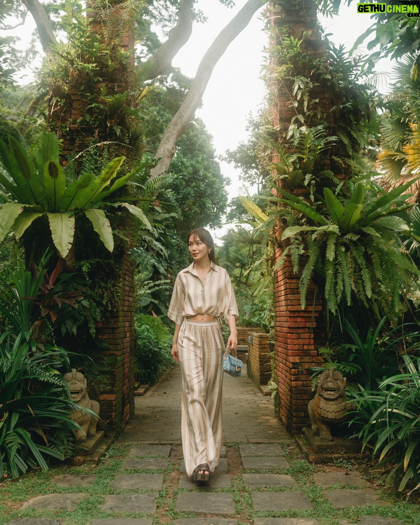 Joanne Peh Instagram - Off for my summer adventure with @fendi! Enjoying a slow week, connecting with myself, before things pick up again! #Fendi #FendiSummer2024 #FendiBaguette