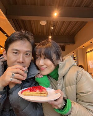 Joanne Peh Instagram - At this stage of our lives, spending time alone, whether watching the beautiful scenery in silence, deep in conversation, or just being silly, is the best way to connect and feel loved. May this Valentine’s Day be one where you spend quality time with your beloved! ♥️ Happy Valentine’s Day! #throwback #10anniversary