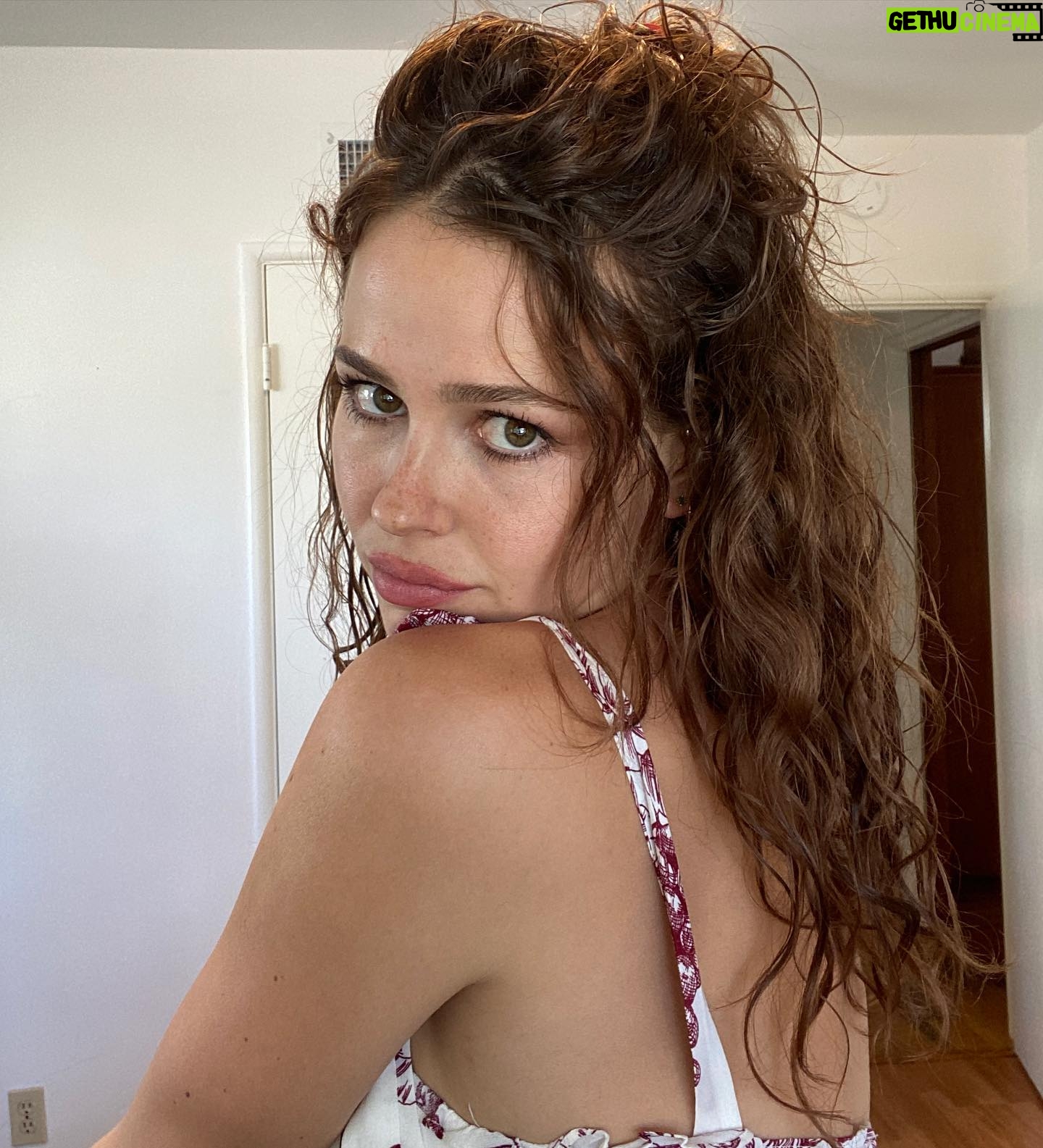 Jocelyn Hudon - 4.6K Likes - no flatiron no factune 💃🏼