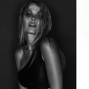 Jocelyn Hudon Instagram - 🚿🔪🚿🔪🚿🔪🚿