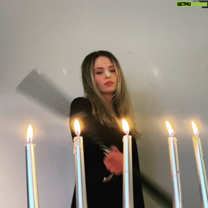 Jocelyn Hudon - 7.5K Likes - make a wish