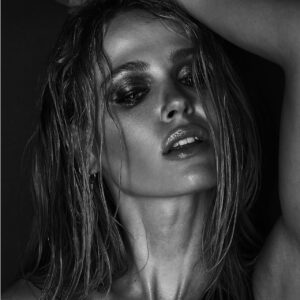 Jocelyn Hudon Instagram - 🚿🔪🚿🔪🚿🔪🚿