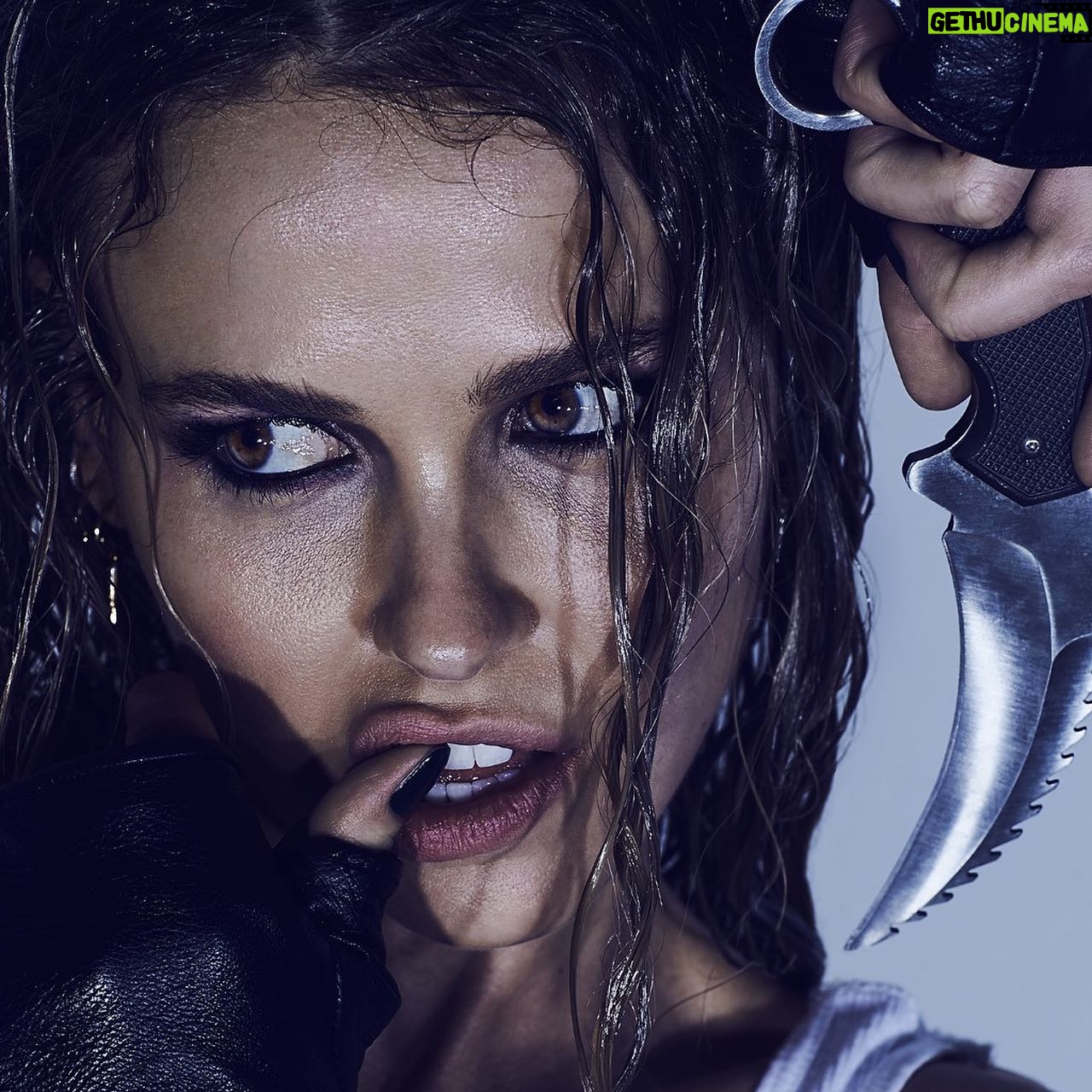 Jocelyn Hudon - 4.6K Likes - 🚿🔪🚿🔪🚿🔪🚿
