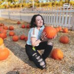 Jodelle Ferland Instagram - hey sacramento, come say hi at @sinistercreaturecon tomorrow!👻