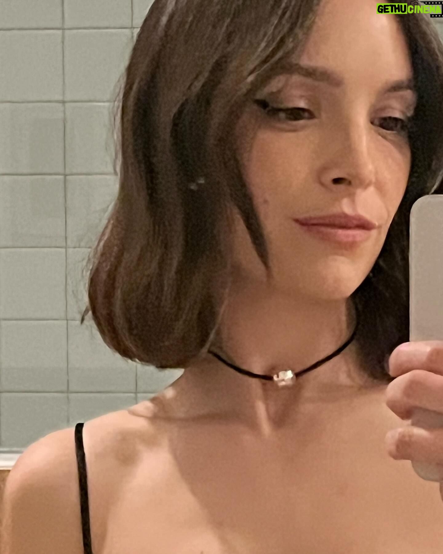 Jodi Balfour - 5.5K Likes - In her black era, I guess. @glaad for Ted!🥇Before & after? (extra extra for that gd eyeliner!)