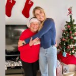 Jodi Benson Instagram – Wonderful family time❤️🎄
Christmas in Sarasota & Georgia, flying Neena to see Delaney in “Crazy For You” & celebrating New Year’s with loved ones❤️so very thankful! 

(I am loving the @barbrastreisand autobiography🌟my Christmas gift from M & M. My lifelong dream is to meet her one day & thank her for truly changing my life!!)