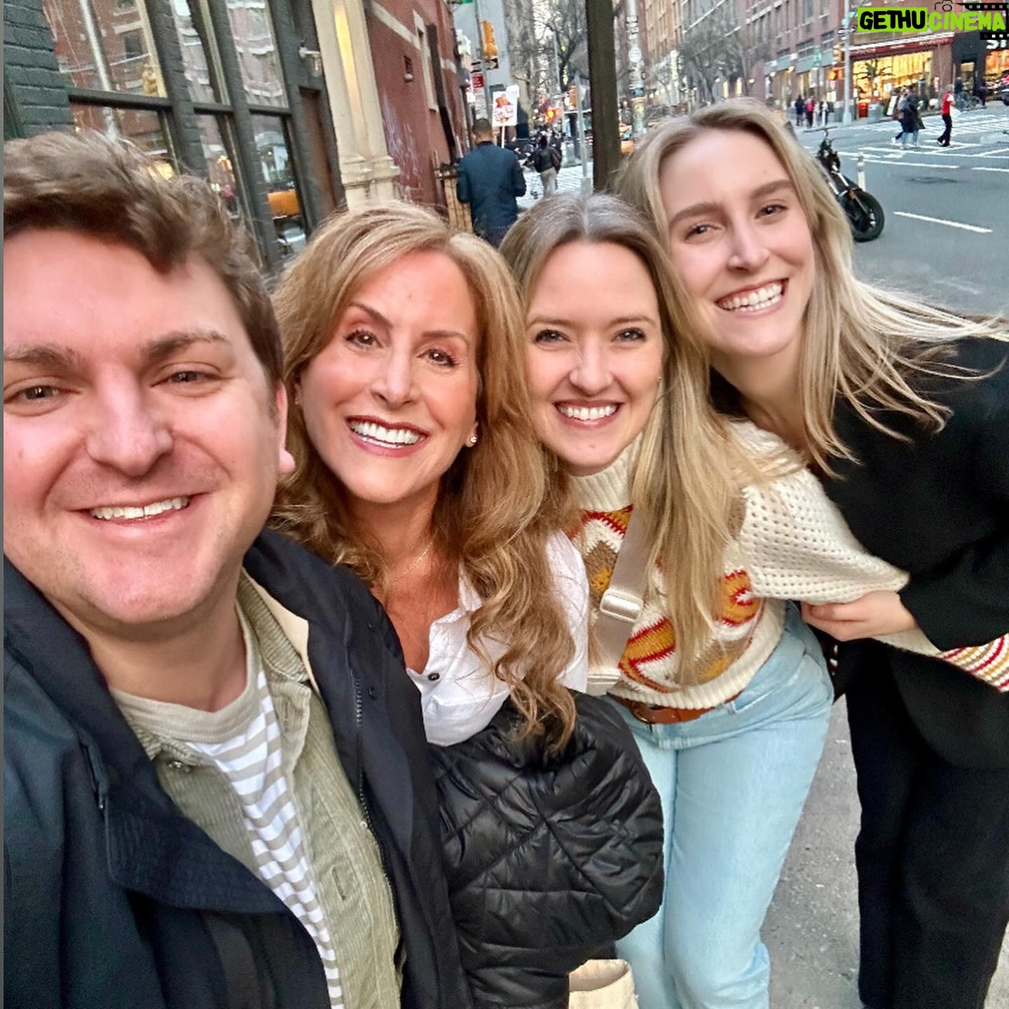 Jodi Benson Instagram - 🍎NYC with my girl❤️absolutely loved every minute. 5 musicals in 4 days. so fun! grateful for such amazing family & friends! congratulations Darren & Evan Rachel Wood on your brilliant performances in @littleshopnyc I walked into @dramabookshop and almost squealed out loud to see my book “in the wild” next to the legendary @barbrastreisand 🌟what a thrill! thank you Delaney for such a great week❤️I love you ❤️thank you Darren, Lauren, Matt & Kat, Uncle Timmy, Spence, Alli, Colin, Alex & Aunt Kathy for your love & friendship
