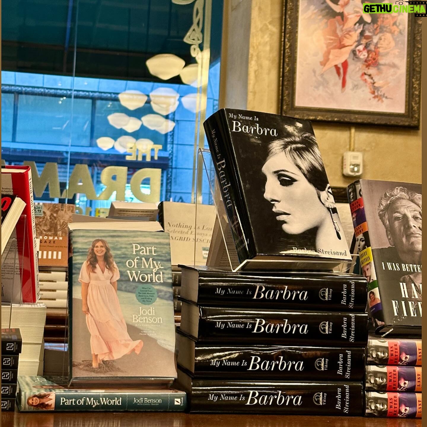 Jodi Benson Instagram - 🍎NYC with my girl❤️absolutely loved every minute. 5 musicals in 4 days. so fun! grateful for such amazing family & friends! congratulations Darren & Evan Rachel Wood on your brilliant performances in @littleshopnyc I walked into @dramabookshop and almost squealed out loud to see my book “in the wild” next to the legendary @barbrastreisand 🌟what a thrill! thank you Delaney for such a great week❤️I love you ❤️thank you Darren, Lauren, Matt & Kat, Uncle Timmy, Spence, Alli, Colin, Alex & Aunt Kathy for your love & friendship