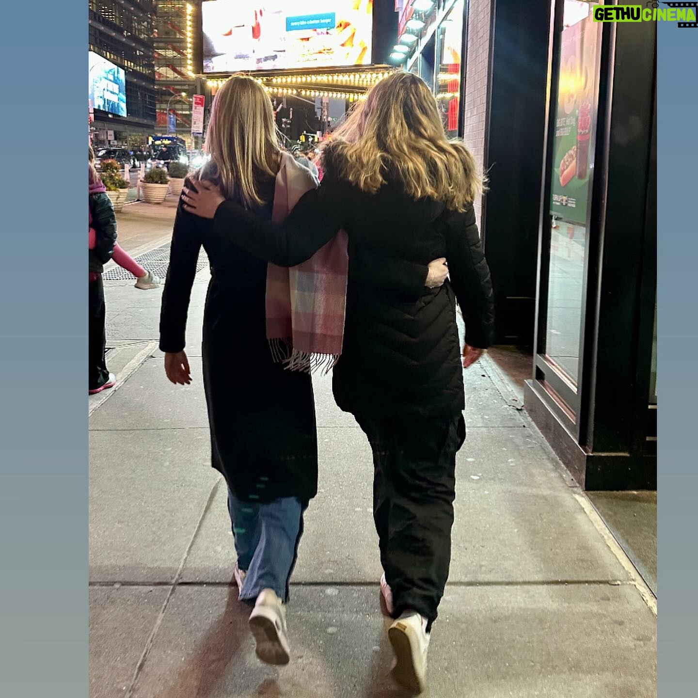 Jodi Benson Instagram - 🍎NYC with my girl❤️absolutely loved every minute. 5 musicals in 4 days. so fun! grateful for such amazing family & friends! congratulations Darren & Evan Rachel Wood on your brilliant performances in @littleshopnyc I walked into @dramabookshop and almost squealed out loud to see my book “in the wild” next to the legendary @barbrastreisand 🌟what a thrill! thank you Delaney for such a great week❤️I love you ❤️thank you Darren, Lauren, Matt & Kat, Uncle Timmy, Spence, Alli, Colin, Alex & Aunt Kathy for your love & friendship