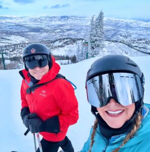Jodi Benson Instagram - I’m so thankful for a wonderful season filled with love, adventure, friendship & healing❤️ After a painful torn meniscus knee surgery & a full tear rotator cuff shoulder surgery, I was so overjoyed & grateful to be back on the slopes skiing at our favorite place @deervalleyresort❄️ We loved attending @sundanceorg film festival for the first time, had a blast at @fanexpovancouver, excited to record a new secret project as Ariel, celebrated the release of Speedstorm & enjoyed time with friends at home. Here’s to a great start of 2024! thank you God❤️🙏🏻