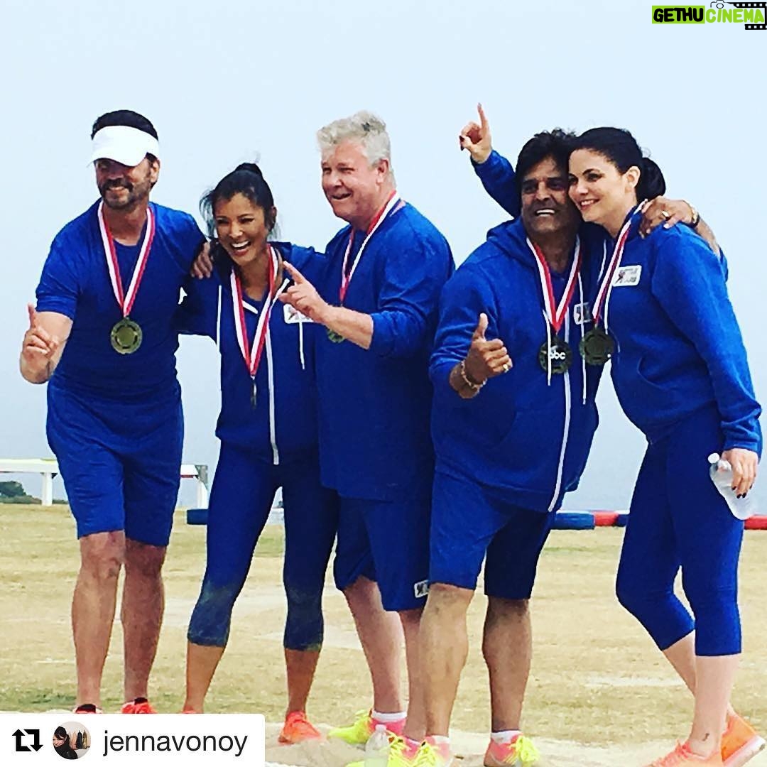 Jodi Lyn O'Keefe Instagram - #Repost @jennavonoy (@get_repost) ・・・ A huge congrats to the blue team, Team Cops! It was a pleasure competing against you guys! #BattleOfTheNetworkStars @networkstarsabc @demarcusware @jodilok @thekellyhu @therealerikestrada @larry_wilcox @lorenzo_lamas