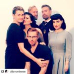 Jodi Lyn O’Keefe Instagram – #Repost @ditavonteese with @repostapp
・・・
#topsecretglamourmission today with #glambassadors @franzszony @gregoryarlt @jodilok @jonlieckfeltbeauty @douglasl