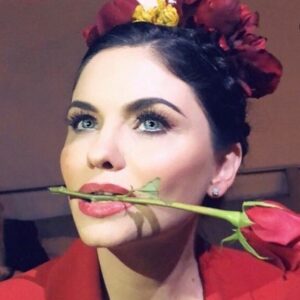Jodi Lyn O'Keefe Instagram - Thank you thank you thank you for all of the beautiful birthday love today. Here’s some extra birthday drama courtesy of @jenfregozo