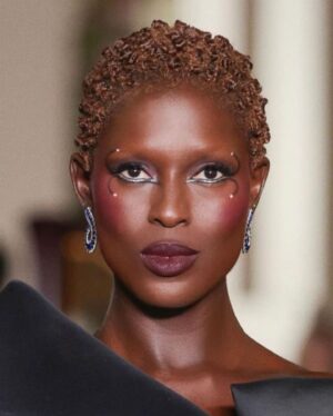 Jodie Turner-Smith Instagram - ✨VOGUE WORLD✨

what an experience!!!!!! to all of the hands that helped put me together: my amazing trainer @davidhigginslondon who is helping me 6x/week to sculpt this work in progress body, the lovely @harry_lambert who styled me, my glorious glam girls @marcialuvlocks & @joeyjoeychoy, @charlottetilbury makeup, & to my love @edward_enninful & the entire #vogue team for including me in this epic night— THANK YOU ❤️‍🔥 anyone who has known me for more than 5 minutes before all of this “celebrity” knows that i’m not new to this pantless trend— i’m true to this!!! i’ve been that girl, she was just pregnant and postpartum for a sec 😹 & while i know many of you have opinions on this look (which you are entitled to my darlings), i’m going to leave you with the only opinion on the matter that i rate— my mother @hildaturnersmith’s: “You are fire you are a beast to be reckoned with you. Look fantastic. You look amazing you look like I don’t even know what else to say. I love you keep on keeping on you are Jodie TurnerSmith that came from my belly love you big up.” 🥹🥹🥹

SWIPE for the bts

red carpet pix: @gettyimages