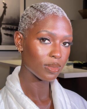 Jodie Turner-Smith Instagram - one last post, because i’m still not over this dreamy chocolate look, made possible by my angel @charlottetilbury, orchestrated by the magical hands of @kelechisart using @charlottetilburyskincare 🤎🤎🤎 swipe for a bonus shot— all eyes on me at the @madonna x @guyoseary @gucci party 📸by @jr