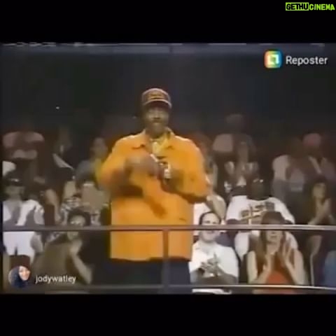 Jody Watley Instagram - ❤️🙏🏾✨🎶 I concur! Choosing to perform this with a small choir in honor of my Dad Rev. John Watley Jr. 🕊️ will always be special ❤️Always proud of my unconventional choices along the way (to the boxes ‘some’ have tried to limit me to) ➡️Reposting from @imbeebles • Wishing everyone a Blessed Easter filled with Peace, Love and Renewed Purpose ✨️🙏🏻✨️ One of my favorite @jodywatley song “It All Begins With You” 💐✨️❤️✨️💐 performed Live on Arsenio Hall Show in 1991 from “Affairs Of The Heart” album “The secret of Life is walking closer to the Truth, Even the mountains bow to you, The stars are ornaments in the sky, they testify That it all begins with you “ #HappyEaster #Blessings #Rejoice #RiseUp #Peace #Love #Purpose #Faith #ItAllBeginsWithYou #JodyWatley