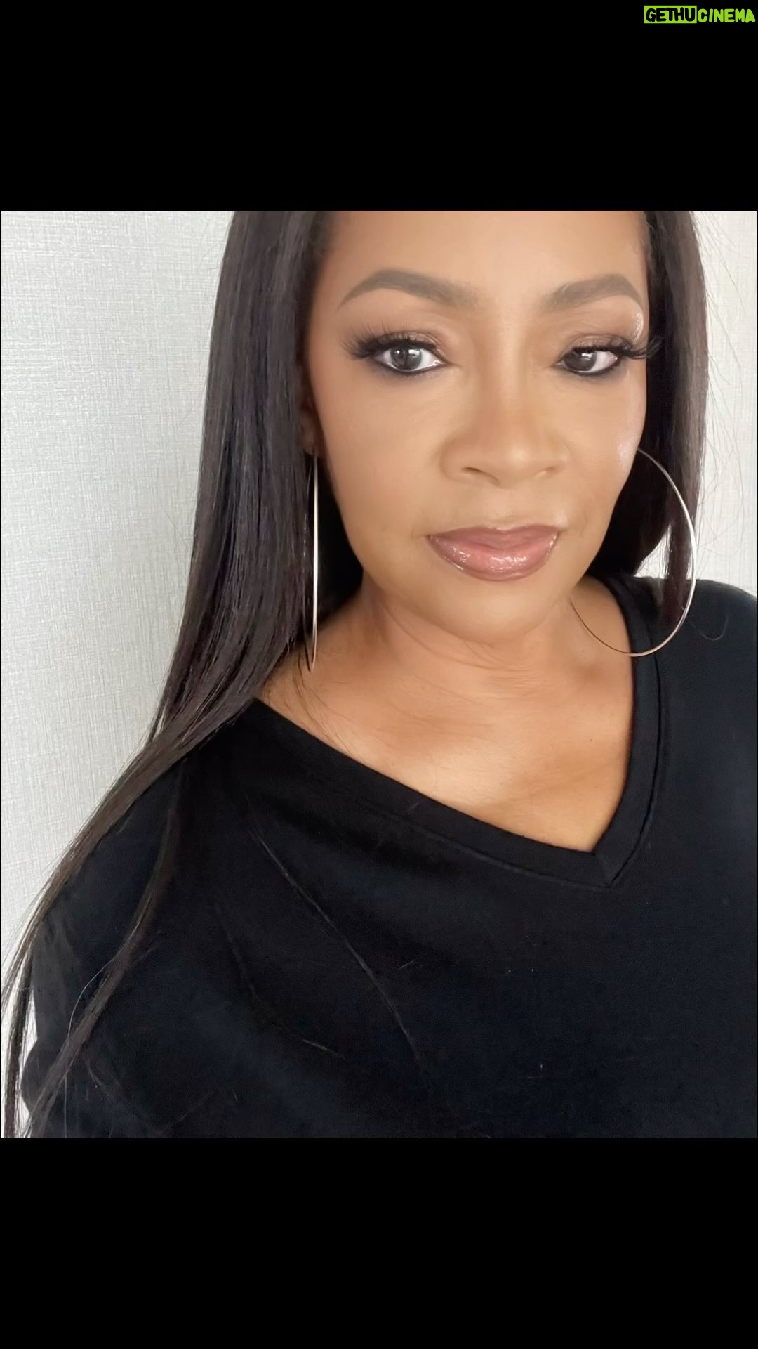 Jody Watley - 3 Likes - Legend Award Honoree - 8th Annual @wdasfm Women of Excellence Luncheon | 4.13.24
Makeup by John Mendez @makeupbyjohnmendez | via
@patmcgrathreal | Coordinator @kimthomas721
Sublime Perfection Foundation Shades 24 & 28
Sublime Perfection Loose Powder Shades 3 & 4
Sublime Perfection Concealer 15 & 16
Divine Blush Shades ‘Desert Orchid’
Mothership V Bronze Seduction Eye Palette
Dark Star Mascara
Permagel Ultra Lip Pencil In ‘Brownouveaux’
Mini Nude Venus Lip Trio: Mattetrance Edition
Wattage ✨
#jodywatley #patmcgrath #beauty
#makeup
