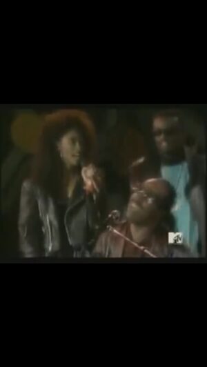Jody Watley Instagram - Happy Birthday @steviewonderoficial Stevie Wonder!! 🎊🎂🎶❤️
I had the honor to be invited to perform with one of my all l time music heroes for the first time back in 1988 on his MTV Special along with @stevierayvaughanofficial 🕊️, BrownMark, Salt-N-Pepa with Spinderella & Hurby Azur - this is so funky! Ironically and a full circle moment I’d performed ‘Superstition’ in junior high with my girl group - never imagining one day I’d perform it with him! Stevie also performed one of my solo debut hits “Some Kind Of Lover” with me 😯✨🎶❤️
#StevieWonder #JodyWatley #stevierayvaughan #saltnpepa #brownmark #rnb #blues #ultimatejamsession