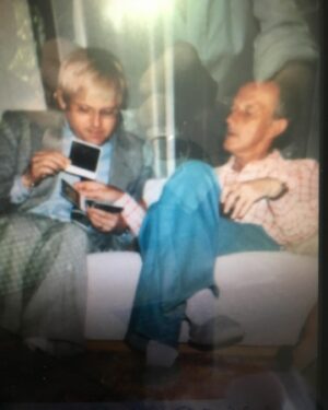 Joely Richardson Instagram - Mum and David Hockney. David and my Pa grew up together , both Bradford ( West Yorkshire ) boys. They stayed close til my Papa’s passing, and David has kindly hosted us since. The famous pool and its painting that we were lucky enough to swim in ( or play in when empty- Daisy, me, Ma pretending to paddle) . David and my Pa went to London as young men, then both fell in love with California. At a recent Hockney exhibition David was asked what his best subject matter had ever been, and he replied “ my mother’s face”. #pool#mum #painting #paintings #hockney